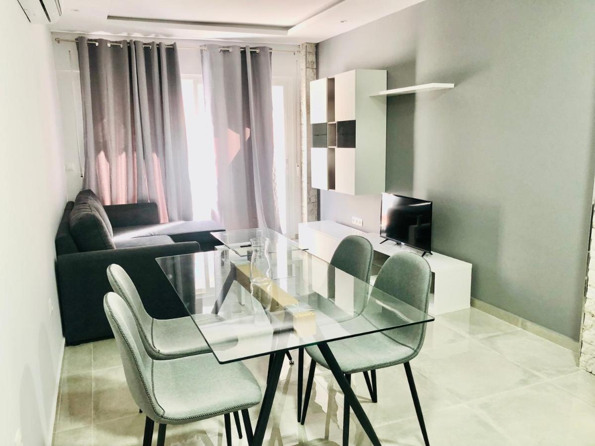 Luxury Suites Фуeнхирола Екстериор снимка
